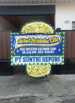 Papan Bunga Duka di Gladagsari