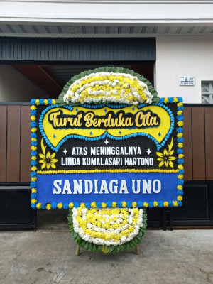 Papan Bunga Duka di Gladagsari